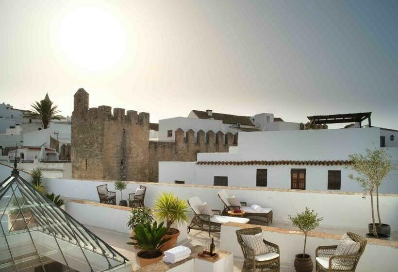 اتاق لوکس با چشمانداز دریا, Plaza 18 Grupo Califa