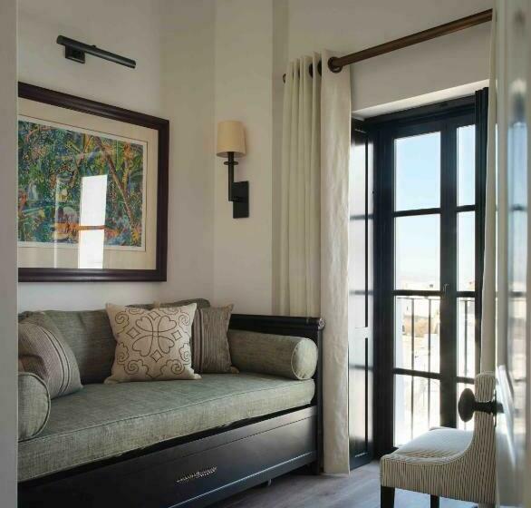 سوییت لوکس, Plaza 18 Grupo Califa