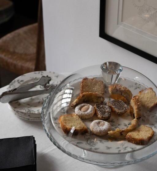 اتاق لوکس, Plaza 18 Grupo Califa