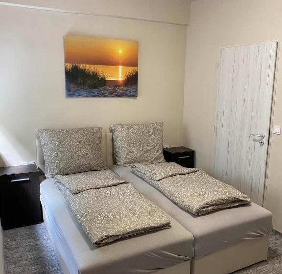 标准间, Kinizsi Udvar Apartmanház