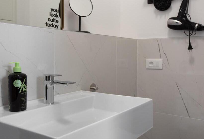 발코니가 있는 스위트, Limehome Badenbaden Baderstraße