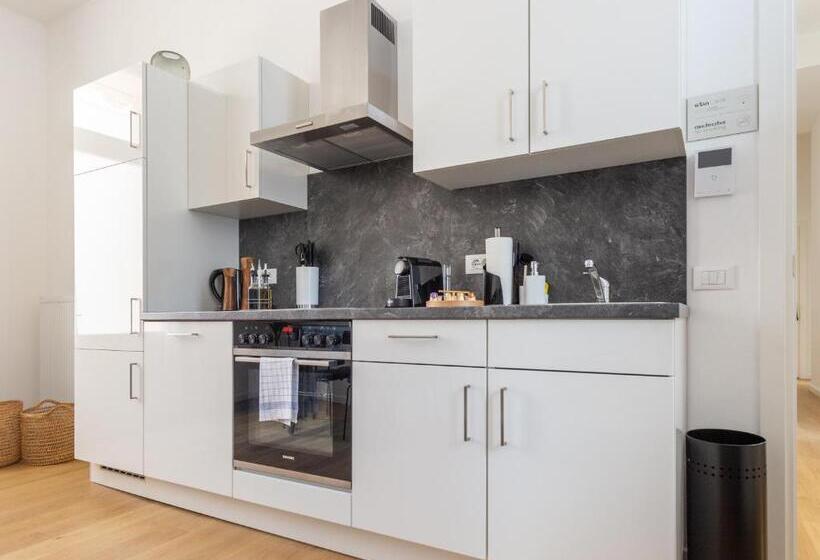 带2个卧室的套房, Limehome Badenbaden Baderstraße