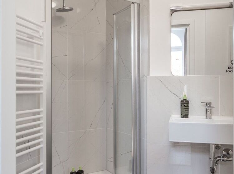 발코니가 있는 스위트, Limehome Badenbaden Baderstraße