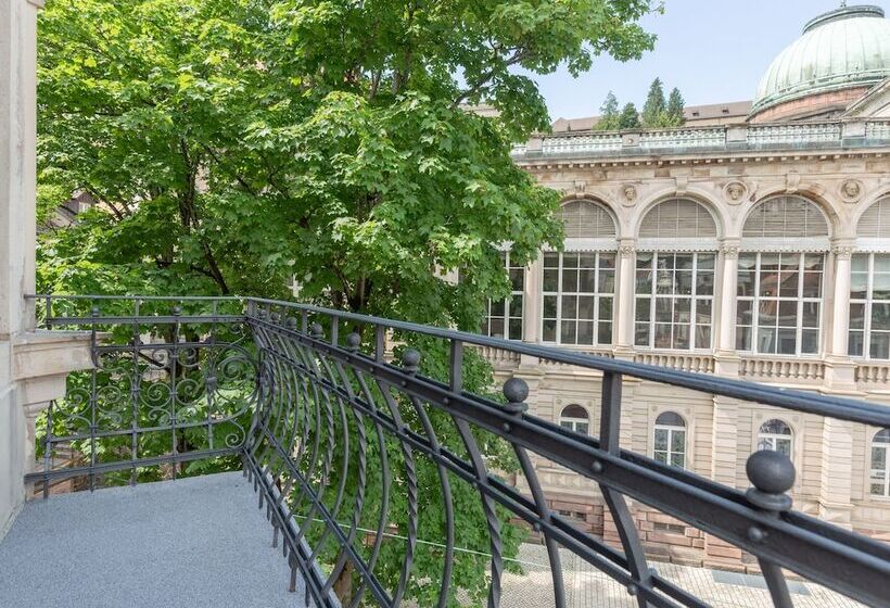 발코니가 있는 스위트, Limehome Badenbaden Baderstraße