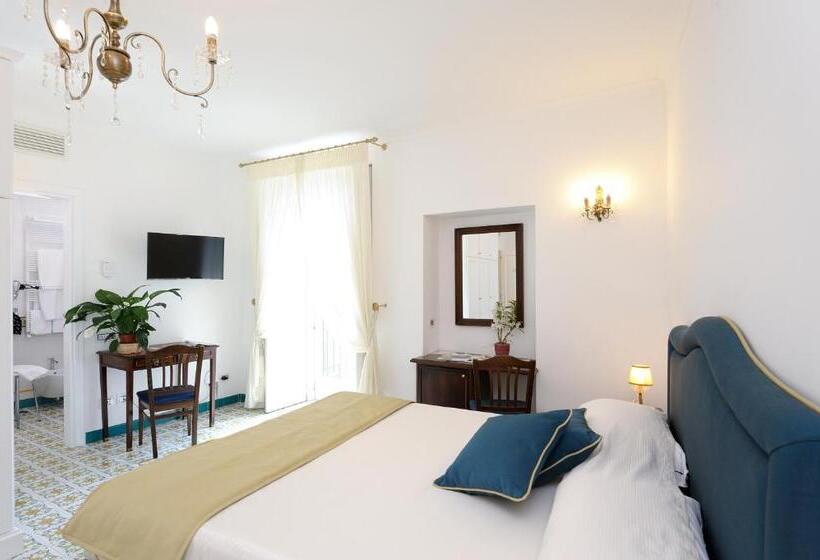 キングサイズベッドのスタンダードルーム, Boutique Gimagi