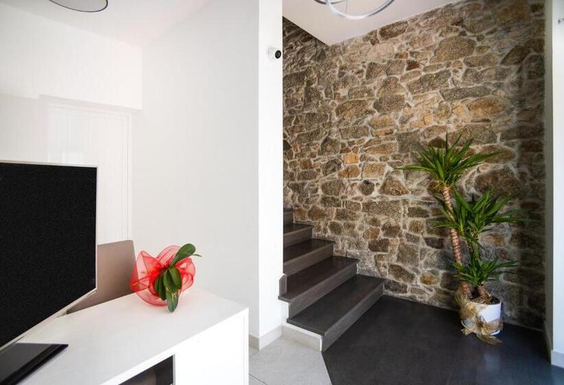 غرفة عائلية, J Rooms