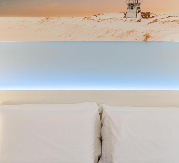 غرفة قياسية, J Rooms