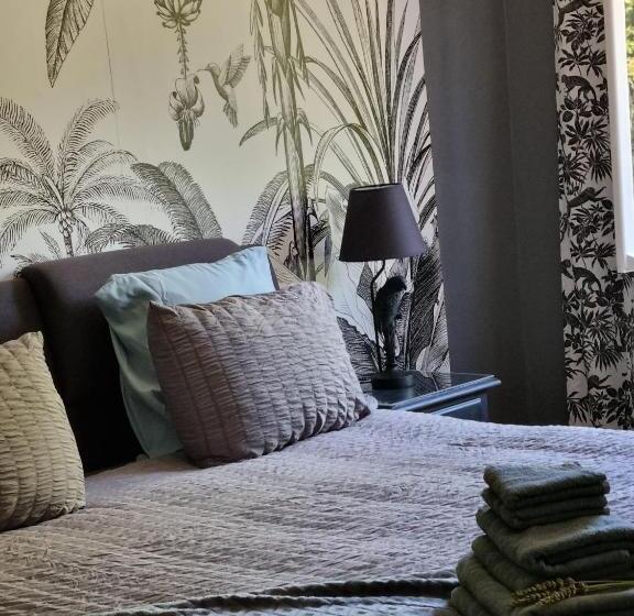 Family Suite, La Chapelle Aux Acacias