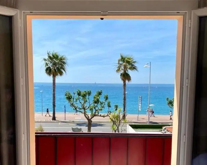 オーシャンビューデラックスルーム, Maison De La Marine