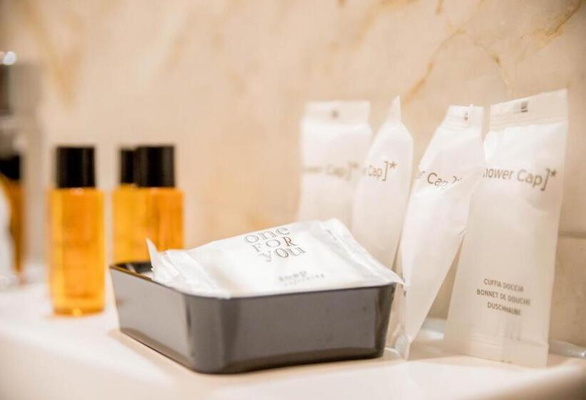 اتاق لوکس, Residence Villa Tota