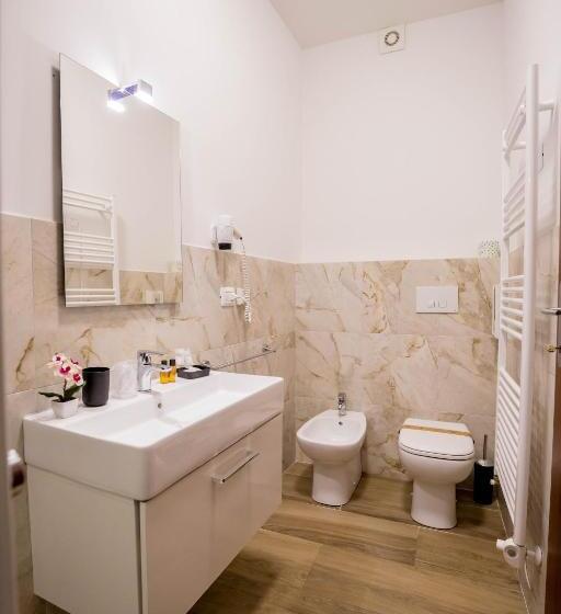 اتاق لوکس خانوادگی, Residence Villa Tota