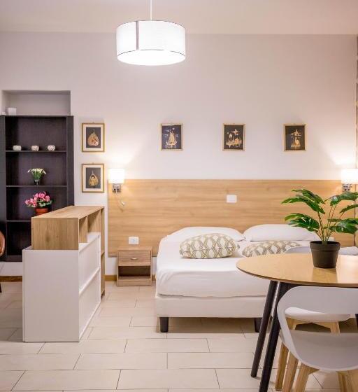 استودیوی استاندارد, Residence Villa Tota