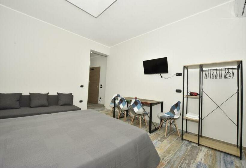 اتاق استاندارد سه نفره, Urban Rooms Salerno