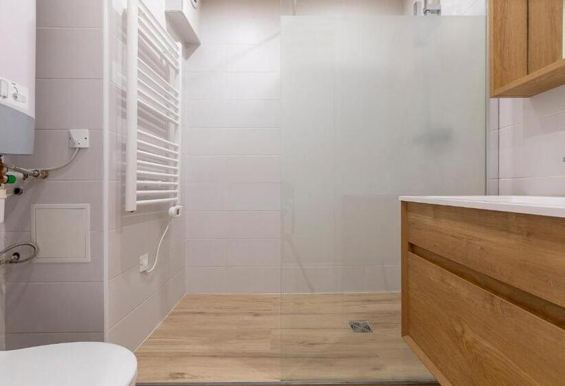 1 Bedroom Apartment Mountain View, Residence Le Val D Illaz Vald’isere
