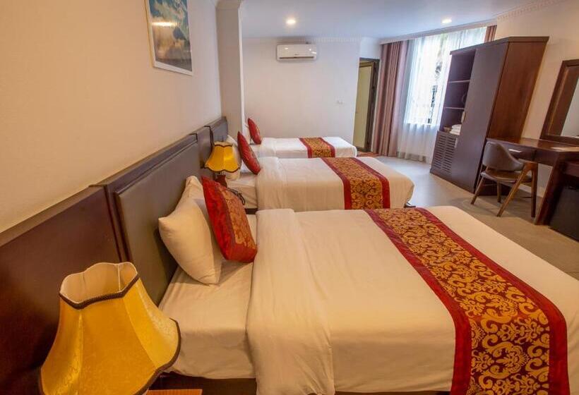 اتاق استاندارد سه نفره, Grand Flamant Hotel Sapa