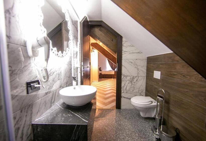 חדר סטנדרט יחיד, Hanul Tentea Pasul Gutai