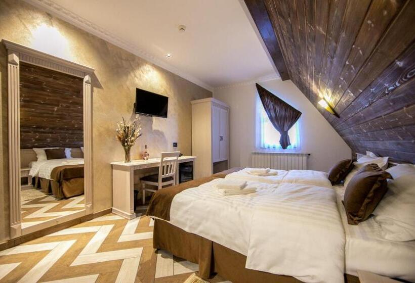 חדר סטנדרט, Hanul Tentea Pasul Gutai