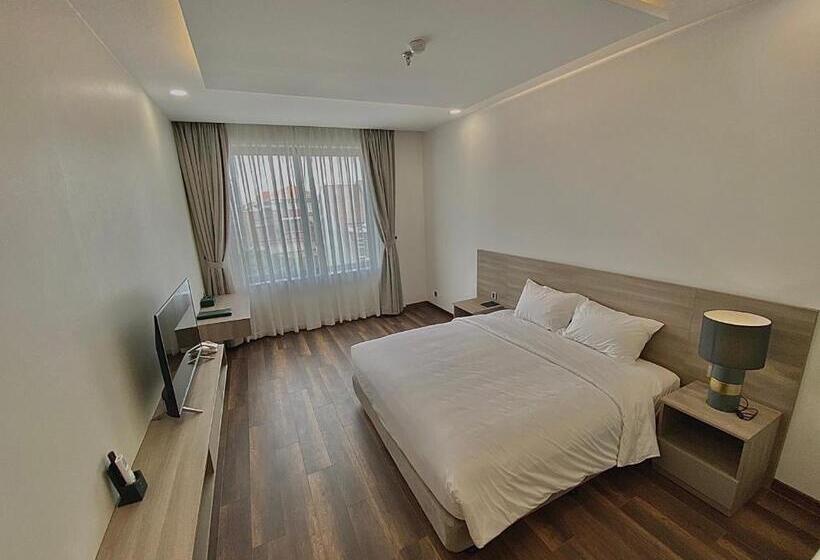 اتاق لوکس با تخت بزرگ, Mansion Park Hotel & Apartment