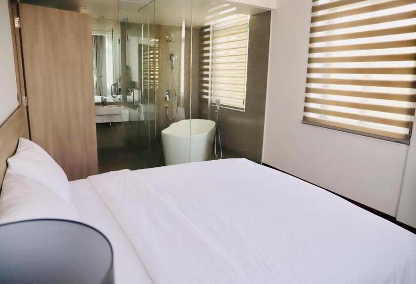 اتاق استاندارد با تخت بزرگ, Mansion Park Hotel & Apartment