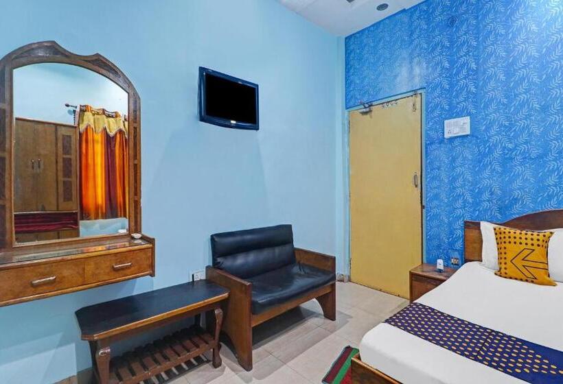 스탠다드 룸, Spot On 79210 Royal Galaxy