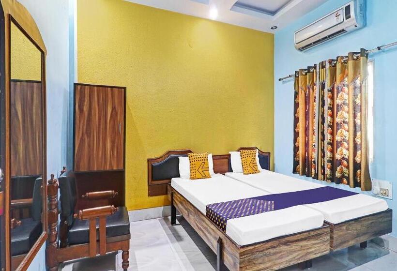 스탠다드 룸, Spot On 79210 Royal Galaxy