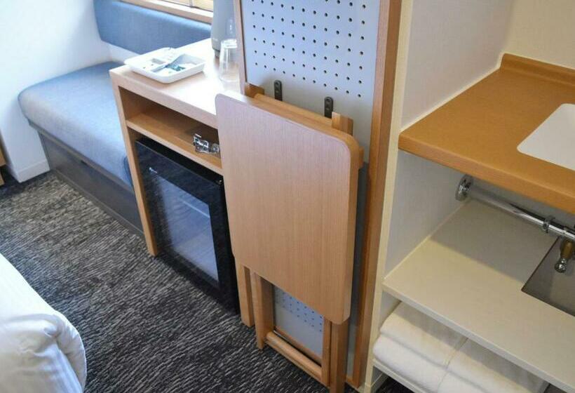 غرفة قياسية, Umedaholic