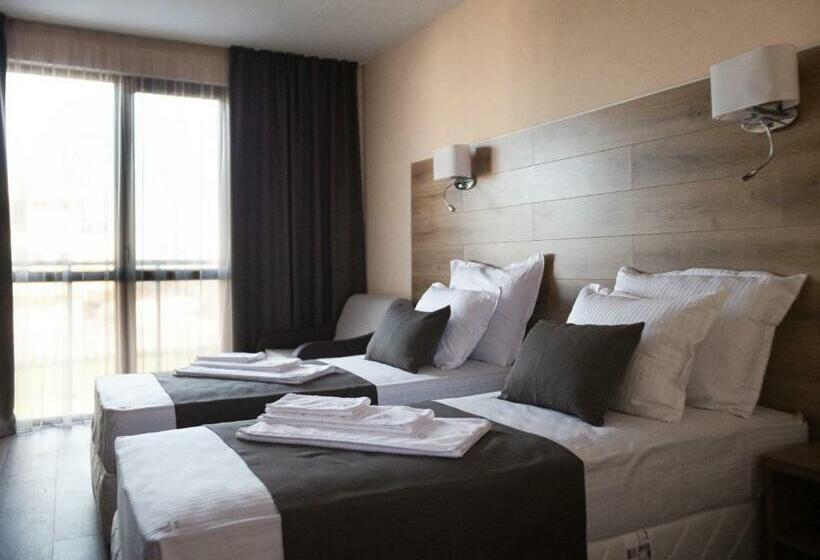 اتاق لوکس با چشم‌انداز باغ, Vanilla, Varna   Free Parking