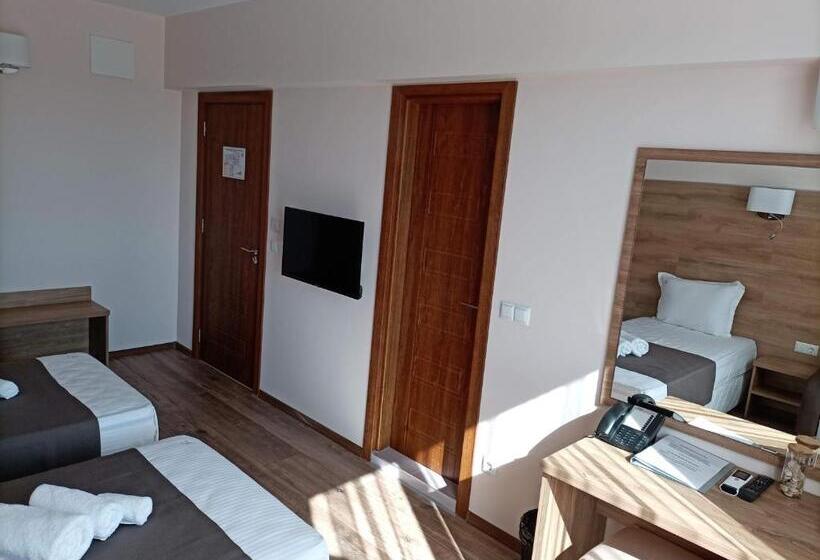 اتاق لوکس, Vanilla, Varna   Free Parking