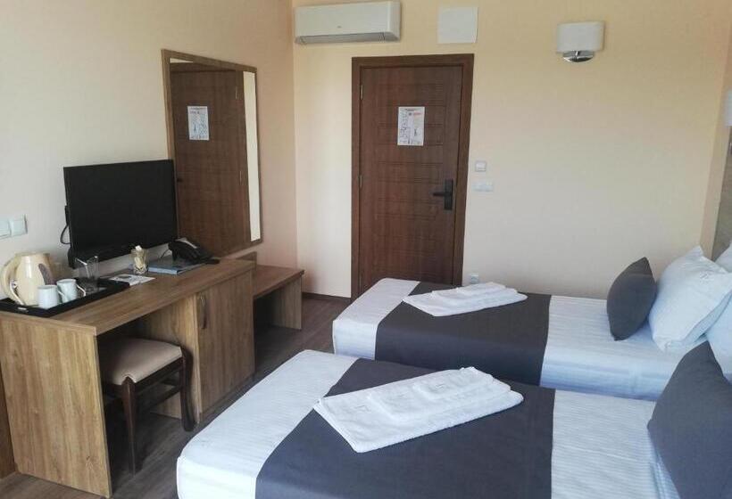 اتاق لوکس, Vanilla, Varna   Free Parking