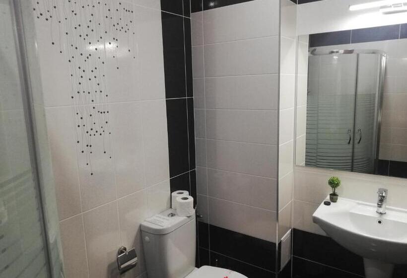 اتاق لوکس, Vanilla, Varna   Free Parking