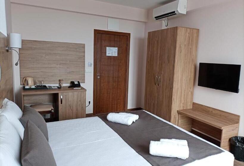 اتاق لوکس با چشم‌انداز دریا, Vanilla, Varna   Free Parking