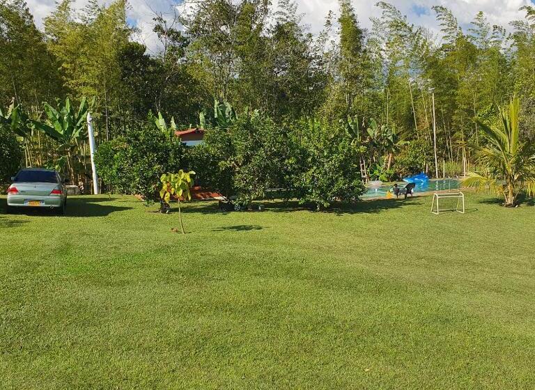 家庭间, La Hogareña