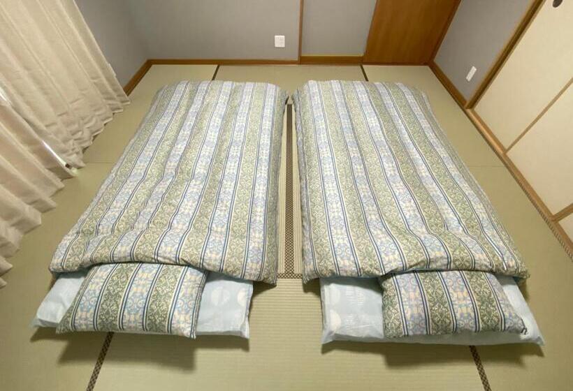 اتاق استاندارد سه نفره, Link House