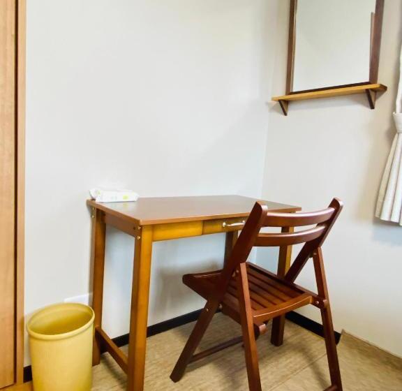 اتاق استاندارد, Link House