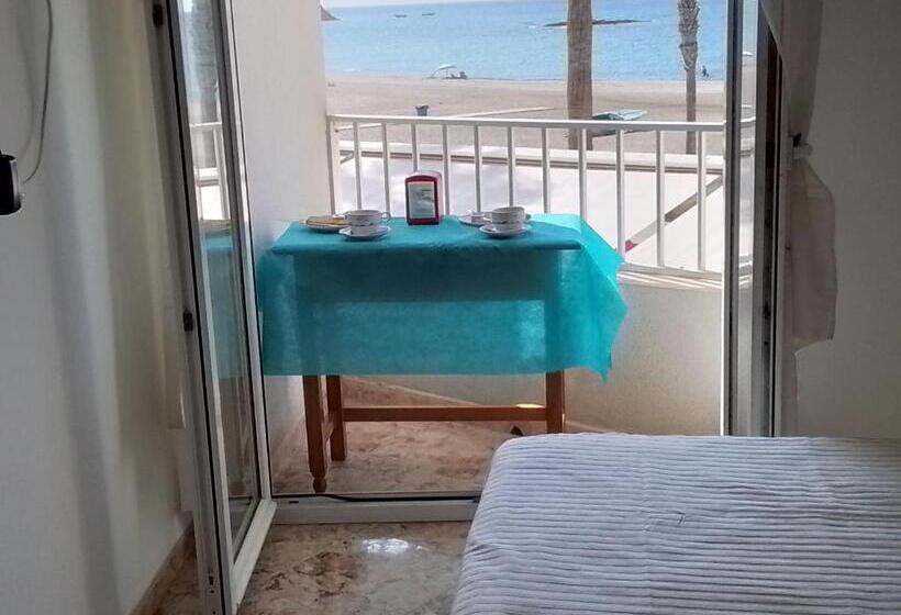 スタンダードルーム, Pensión Sol Y Playa