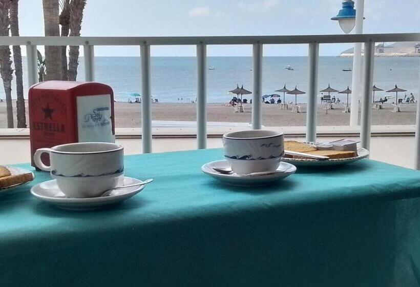 スタンダードルーム, Pensión Sol Y Playa