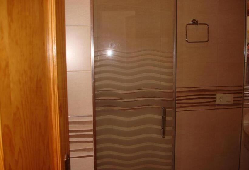 スタンダードルーム, Pensión Sol Y Playa