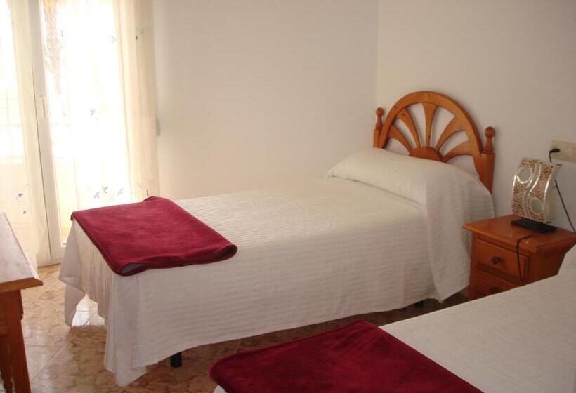 スタンダードルーム, Pensión Sol Y Playa