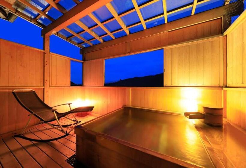 اتاق لوکس چهار تخته, Yugawara Fuga