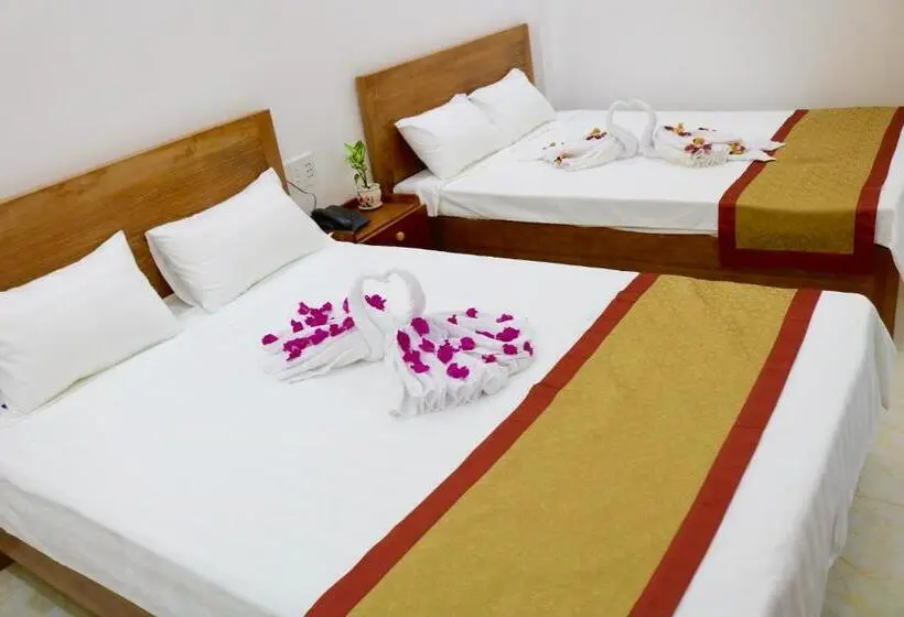 اتاق خانوادگی, Hoa Anh Đào Motel