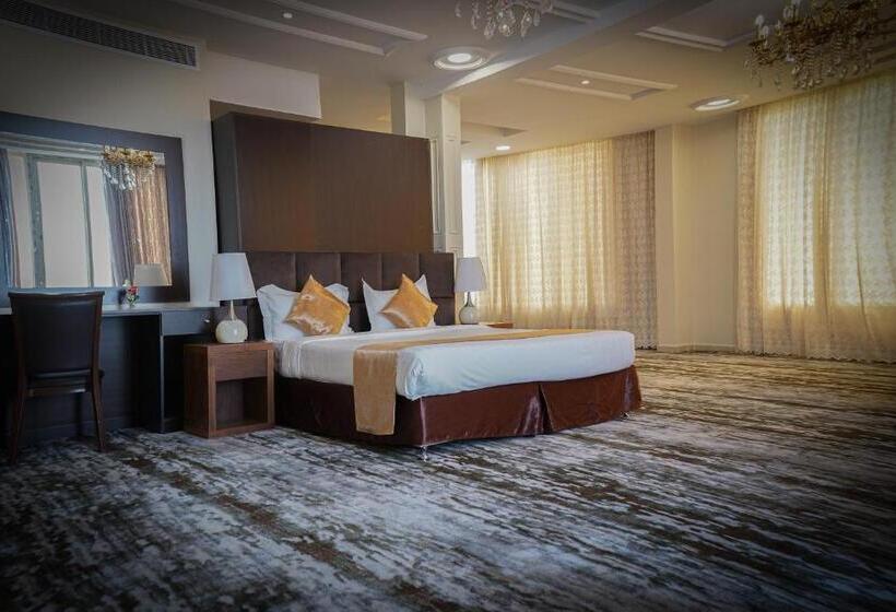 带大床的套房, Al Jahwah