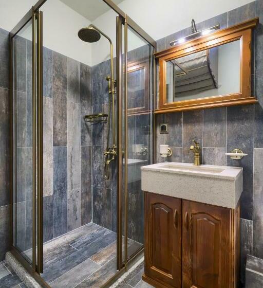 Номер Дюплекс, Apostolite