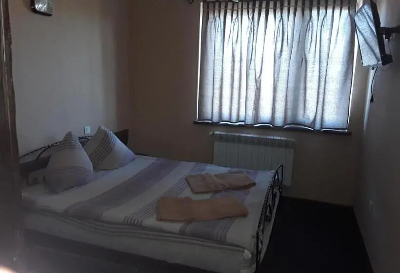 キングサイズベッドのスイートルーム, Motel Ararat