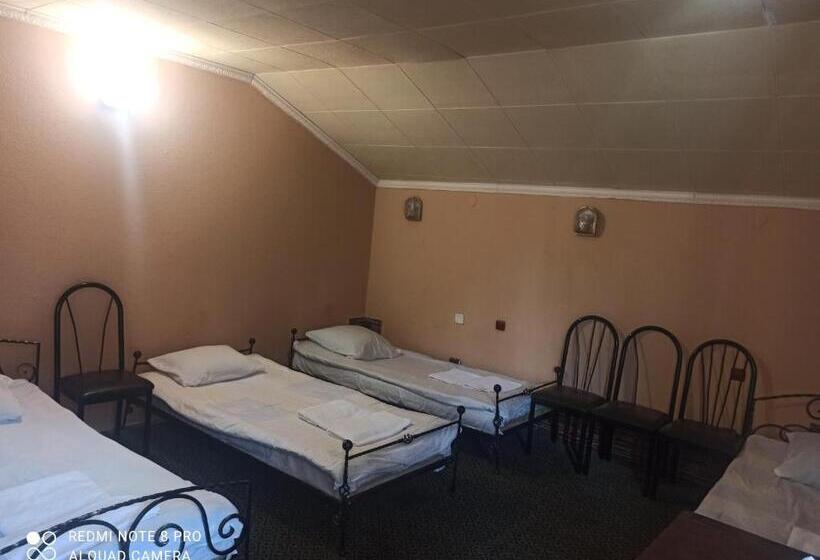 Четырехместный Номер Классик, Motel Ararat