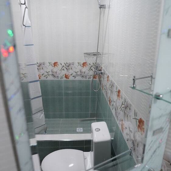 غرفة عائلية, Sapphire