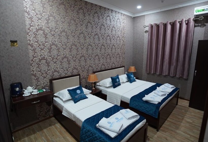 غرفة عائلية, Sapphire