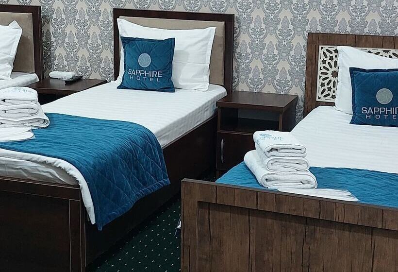 غرفة كلاسيكية ثلاثية, Sapphire