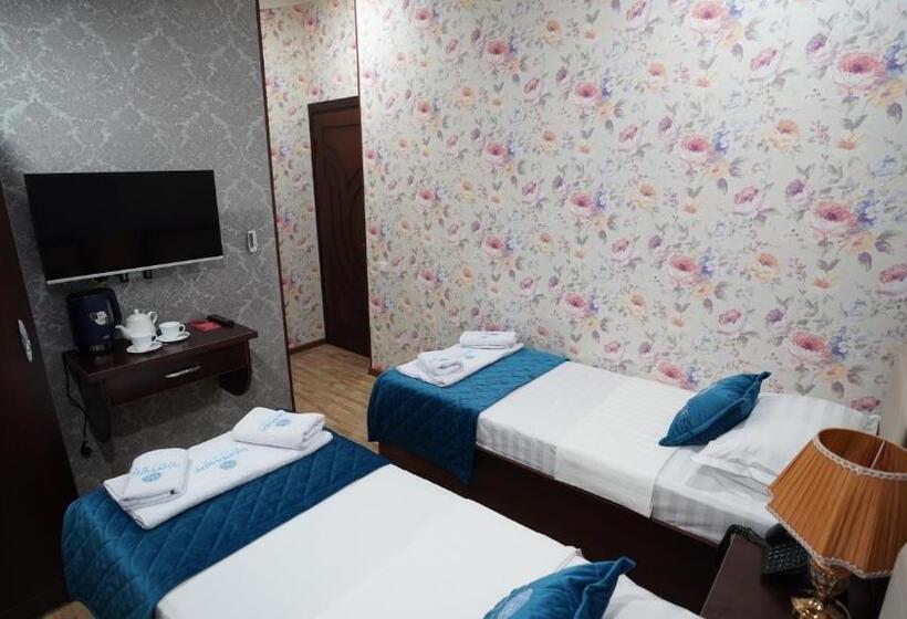 غرفة قياسية, Sapphire