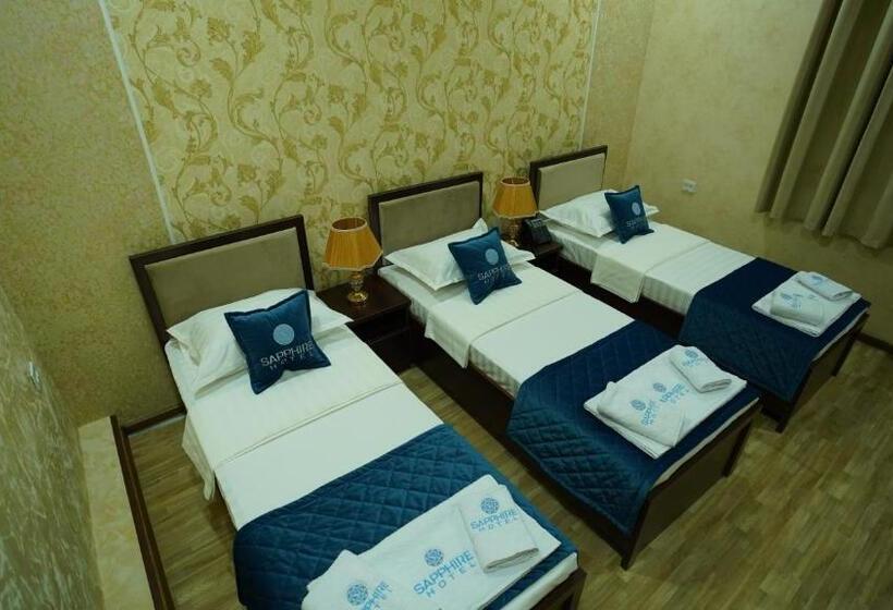 غرفة كلاسيكية ثلاثية, Sapphire