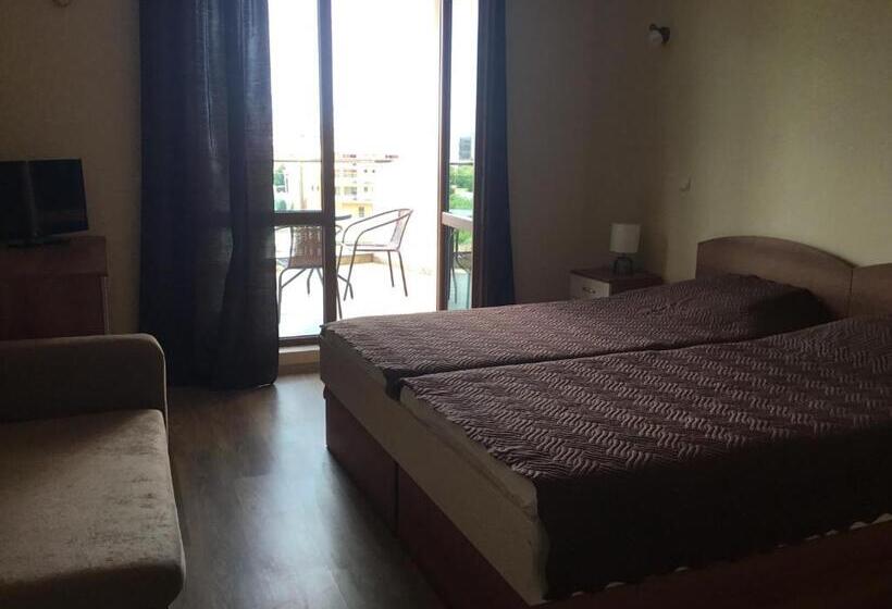 اتاق اساندارد با چشم‌انداز جانبی به دریا, къща за гости емона,обзор